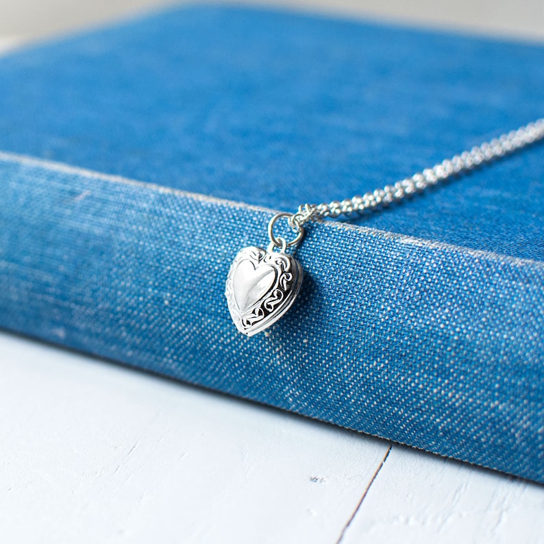 Small heart hot sale locket necklace